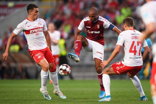 中国男篮将重新组队备战亚运 李凯尔周琦缺席