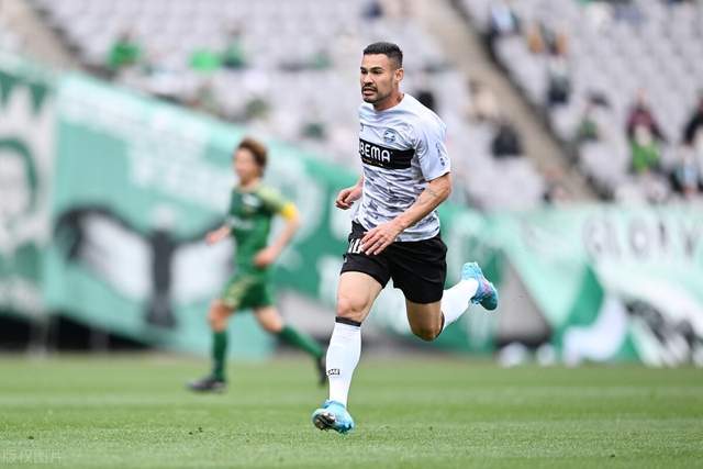 卡特比卢普斯正式进入名人堂 韦斯特第三次进